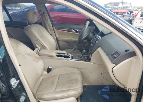 2010 Mercedes-Benz C 300 Luxury/Sport from USA, damaged, VIN WDDGF5EB8AR129093